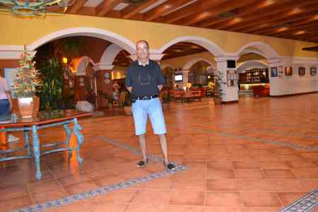 CVarlos Boix en el atrio del Hotel. Cena con Buffet Libre en el Hotel **** La Palma Princes.  Día 26/08/2.013