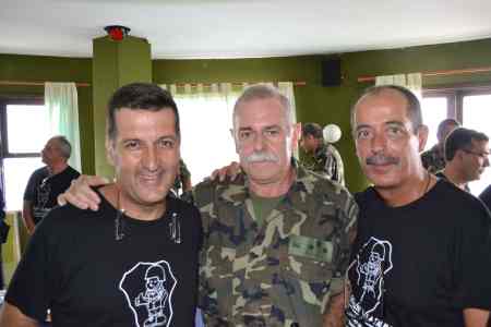 El Capitán Mosquera con José M. Pereira y Carlos Boix. Día 27/08/2.013